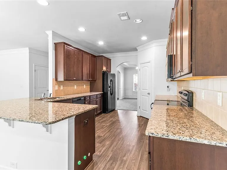 1061 Blind Brook Cir — Photo 8