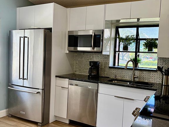 5th image of 8107 Summerbreeze Ln