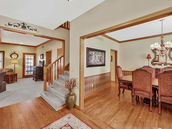 3rd image of 9423 E Shannon Way Ct