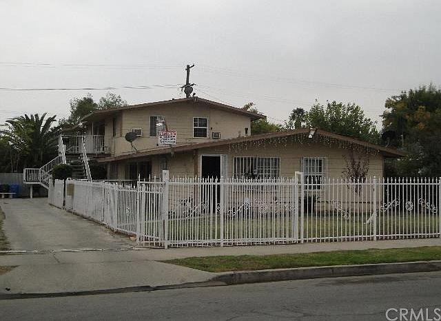 1st image of 215 E Temple St