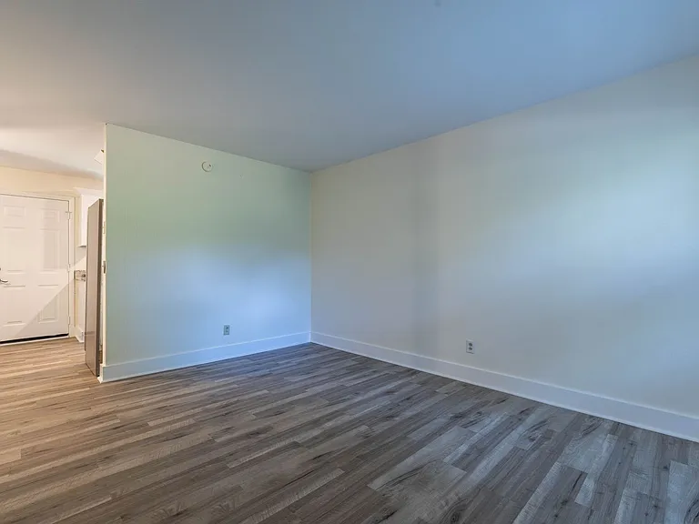 123 Pecan St — Photo 5