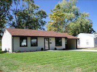 12127 Parkwood Pl, Maryland Heights, MO 63043
