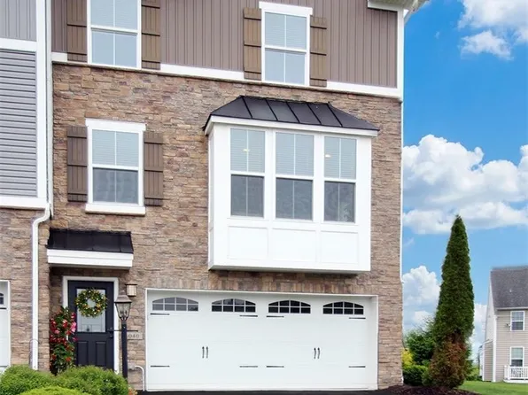 4040 Overview Dr, Canonsburg, PA 15317