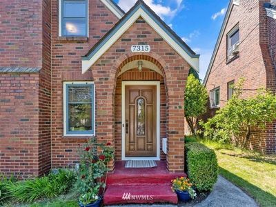 7315 17th Ave NW, Seattle, WA, 98117