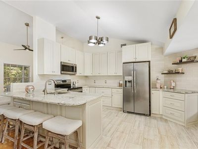 400 Castle Dr, Naples, FL, 34119