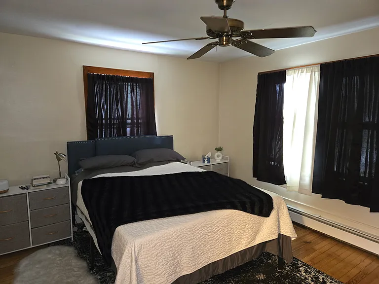 70 W Caracas Ave — Photo 4