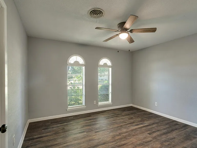 3510 Kent Ln — Photo 19
