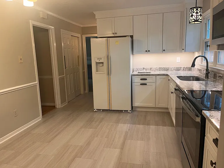 11901 Fairlington Ln — Photo 17
