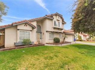 369 E Winchester Dr, Rialto, CA 92376