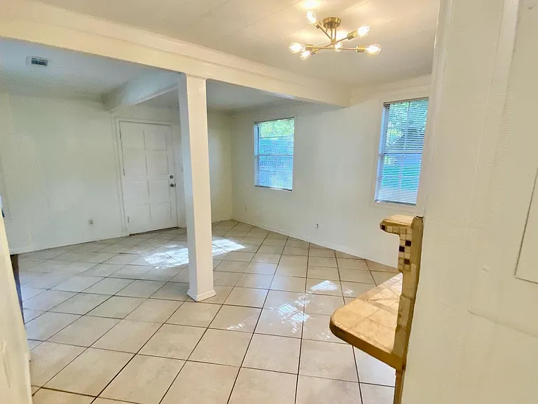 3618 Drexel St — Photo 63