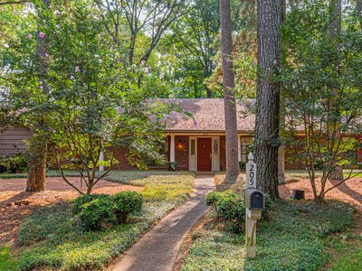 205 Woodridge Dr, Yazoo city, MS, 39194