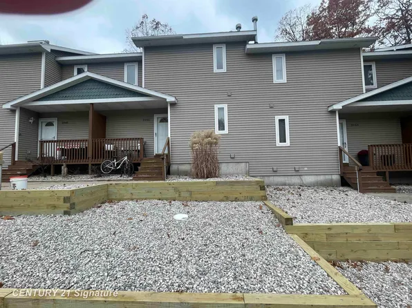 3946 Sherwood Forest Dr, Traverse City, MI 49686