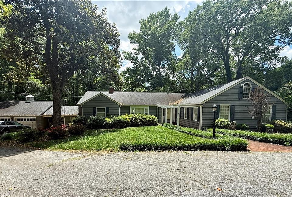 1st image of 521 Buckingham Rd