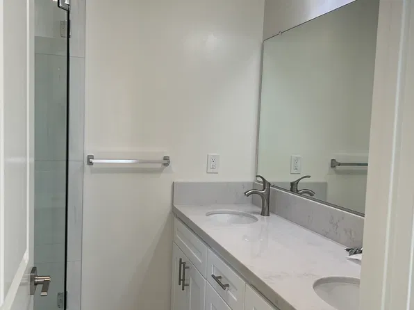 13142 Meyer Rd, Whittier, CA 90605