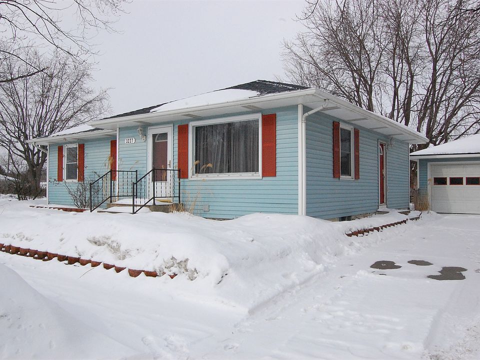 1st image of 3227 Port Sheldon St
