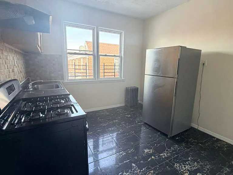 125 Carolina Ave #2R — Photo 7