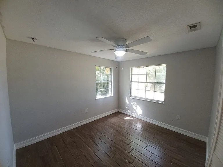 367 Montgomery Ave — Photo 10