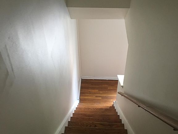 5th image of 1426 Lombard St APT 3D