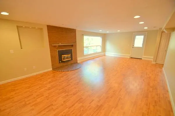 6238 NE 196th St — Photo 9