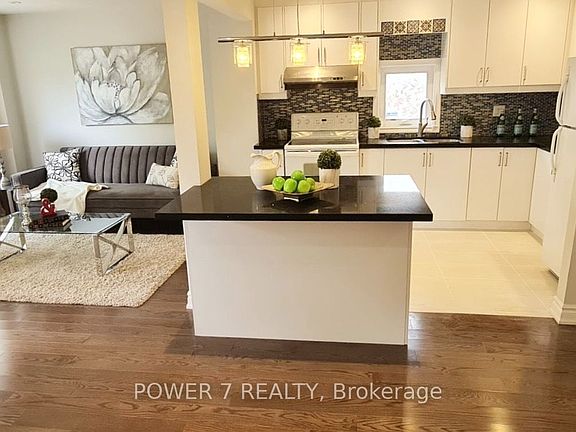 2nd image of 139 Carolbreen Sq