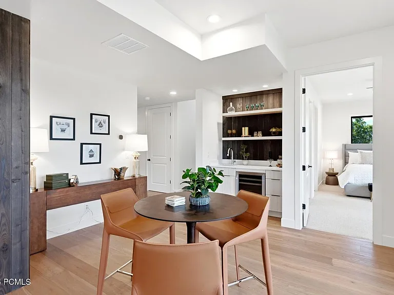 1285 E Lasso Trl — Photo 45