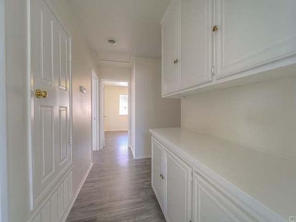 2nd image of 2750 Cypress St