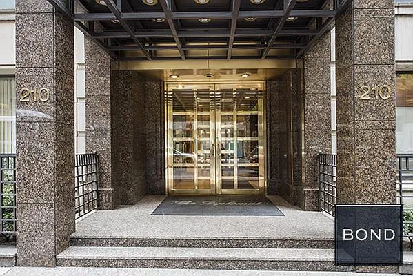 Rented by Bond New York | media 31