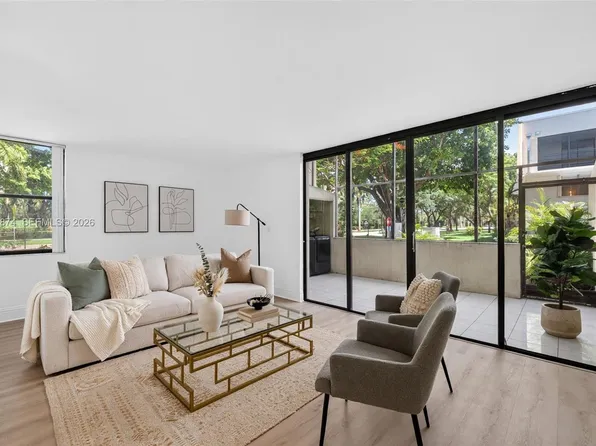 20300 W Country Club Dr APT 106-3, Aventura, FL 33180