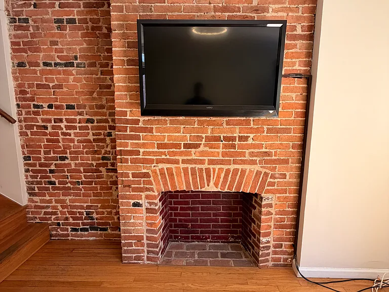 118 E Gittings St — Photo 3