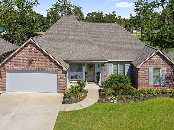 2nd image of 1922 Sarah Ln #L