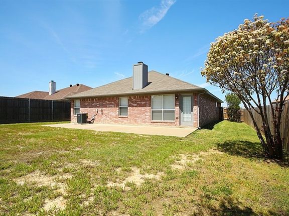 4th image of 912 Trailview Dr