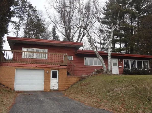 707 Rivercrest Dr, Baraboo, WI 53913