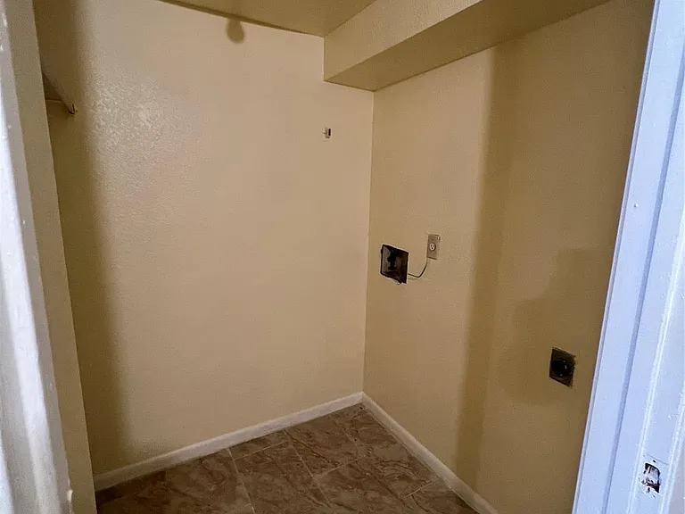 9000 Bissonnet St #705 — Photo 13