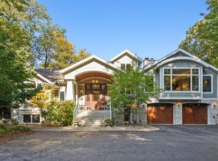 13426 Timber Ln, Harbert, MI 49115