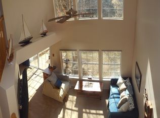 1713 Brookwood Rd, Lisle, IL 60532