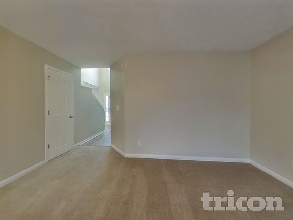 2nd image of 1008 Carriage Trace Cir