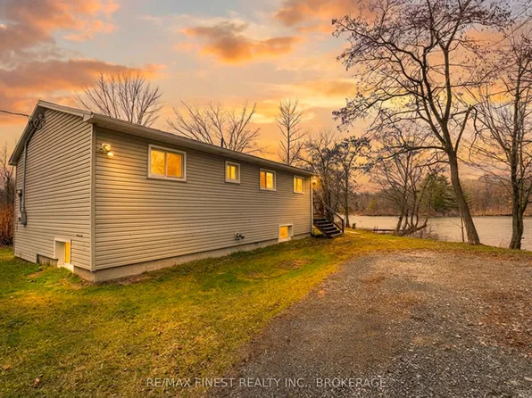4419 Westview Ln, South Frontenac, ON K0H 1H0