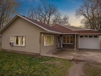 17596 S River Rd, Three Rivers, MI, 49093