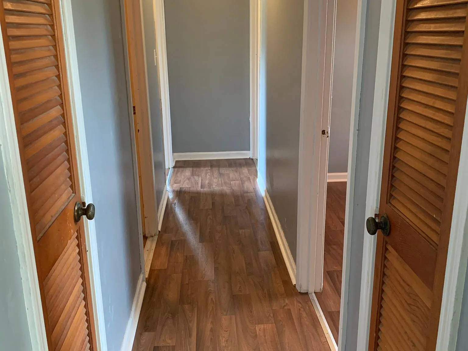 905 Washington Cir — Photo 4
