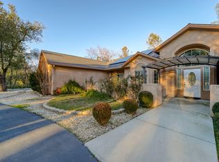 10370 White Star Rd, Redding, CA 96001