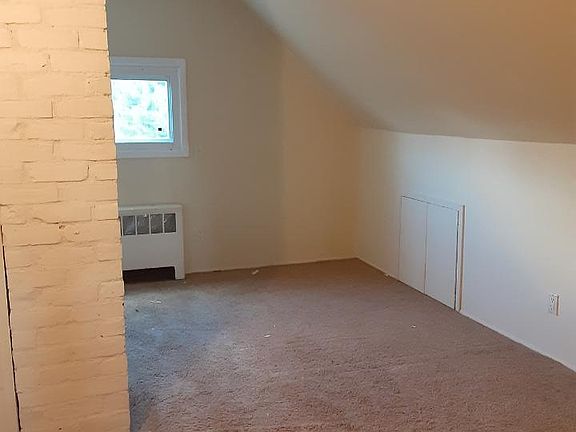 2nd image of 2 Palm Ln