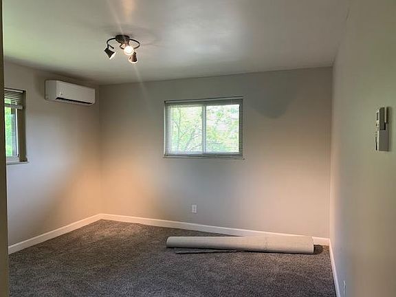 5th image of 187 Woodland Ave APT D