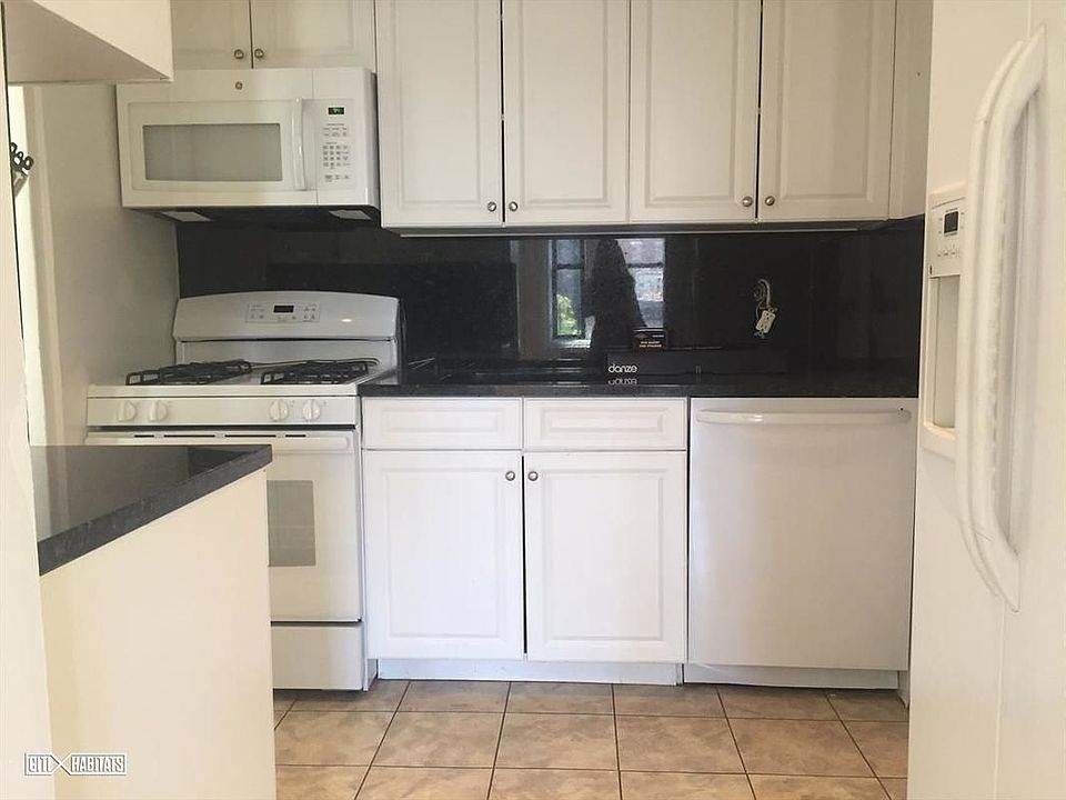 1st image of 525 W End Ave APT 7F