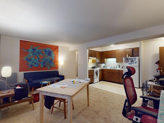 5th image of 216 Campus Ave #4