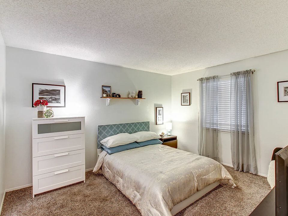 2nd image of 6002 NW Prairie View Rd #1a89fe235