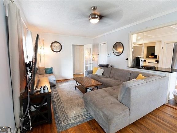 4th image of 1924 Lomita Rd SE