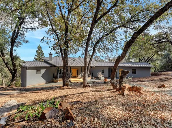 14305 Burlington Pkwy, Penn Valley, CA 95946