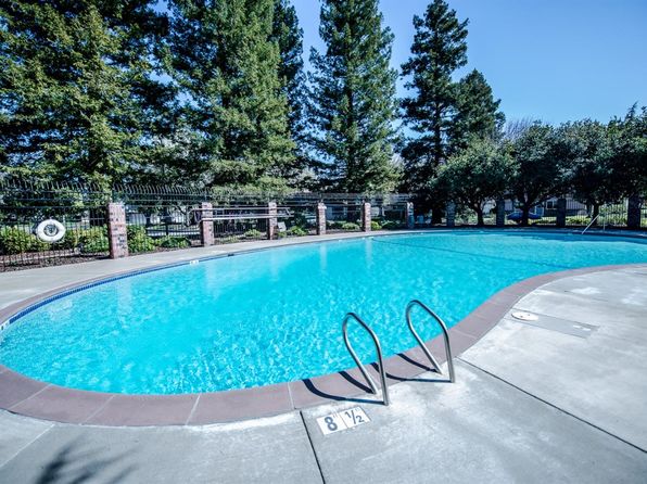 2725 Bidwell St APT 2, Davis, CA 95618
