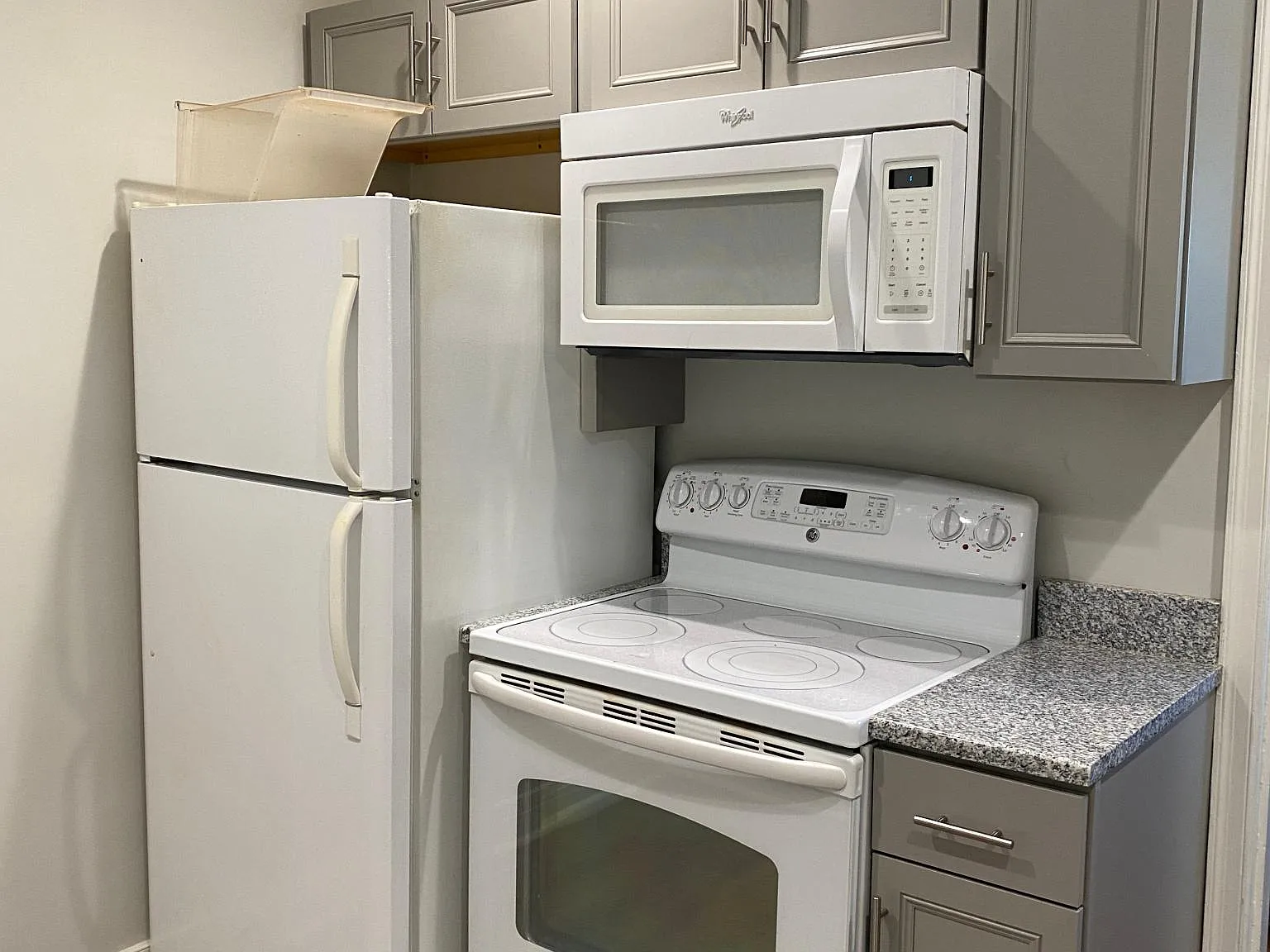 2 bed, 1200 sqft, $1,600 — Photo 4