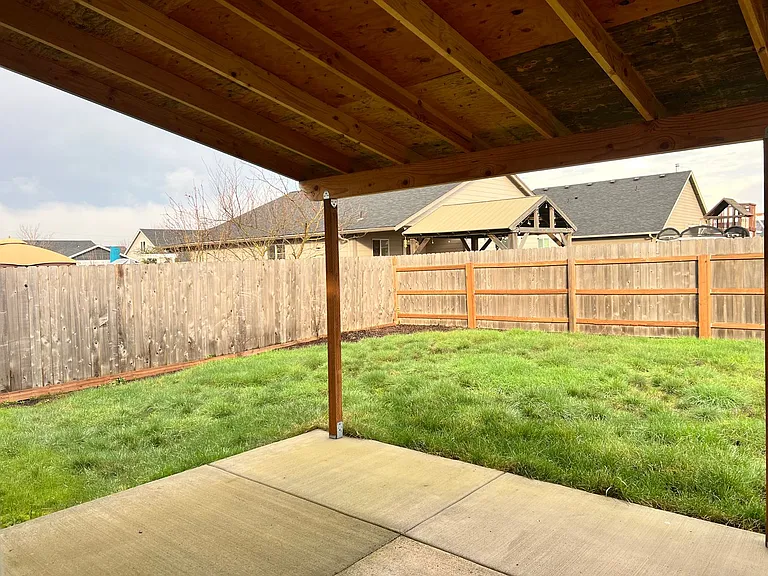 183 E Jadon Dr — Photo 8